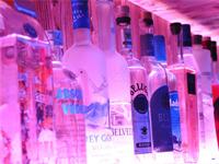 Tab 01 Kitchen and Lounge offers