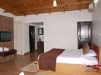 Aamod Resorts at Bhimtal offers