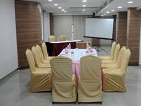 Hotel Shelter offers