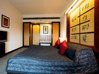 The E-Square Hotel offers