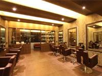 Lagoona London Salon and Spa offers