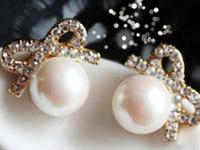 The Jewelry Land offers