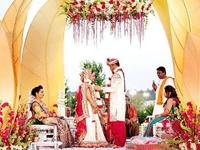 Cambay Golf Resort offers