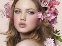 Neerus Makeup Studio and Academy offers