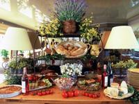 Hotel Pearl Regency offers