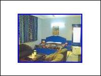 Hotel Hanuwant Palace offers
