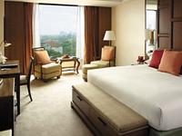 The River Crescent Resort offers