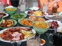 New Thomson Family Restaurant offers
