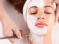 V Shines Ladies Salon and Spa offers